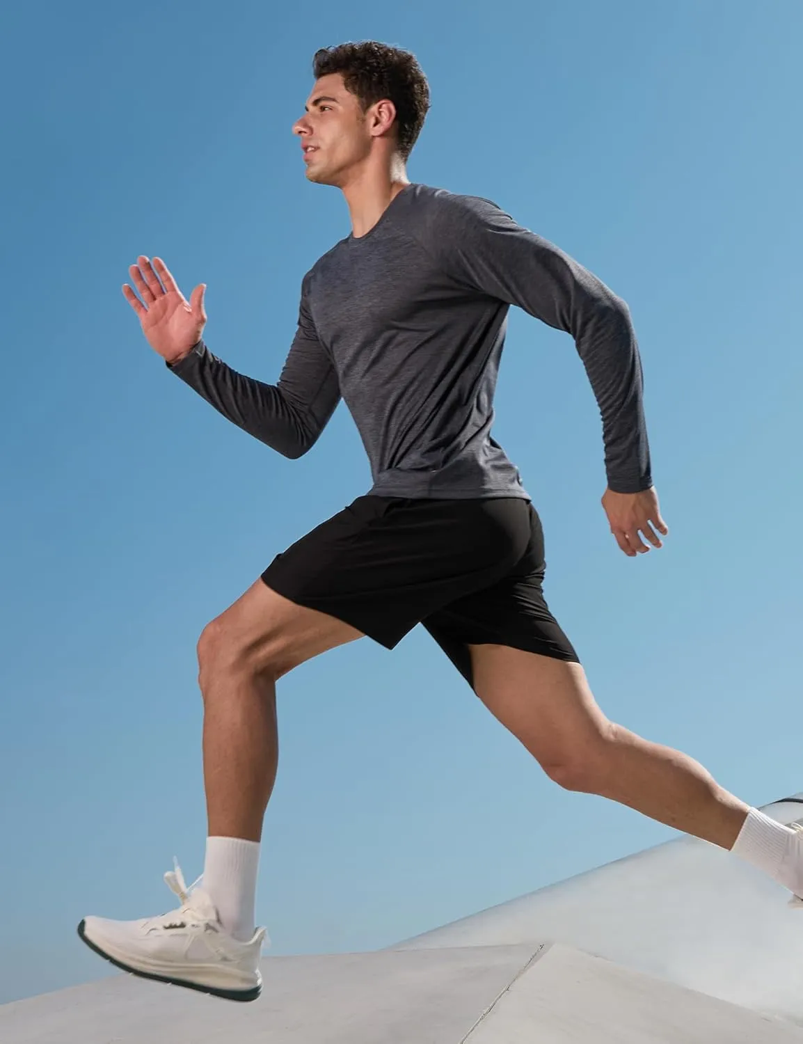 Men's Active Casual Long Sleeve Shirts Lightweight Dry Fit Workout Running Athletic Comfortable T-Shirts