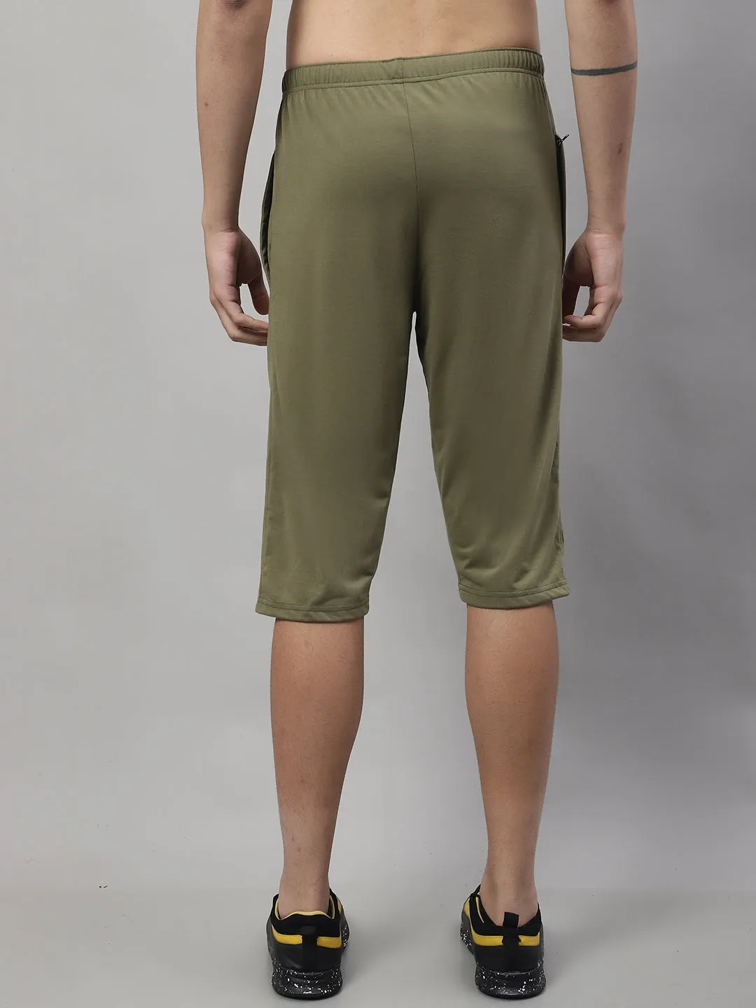 Vimal Jonney Olive Regular fit Cotton Capri for Men