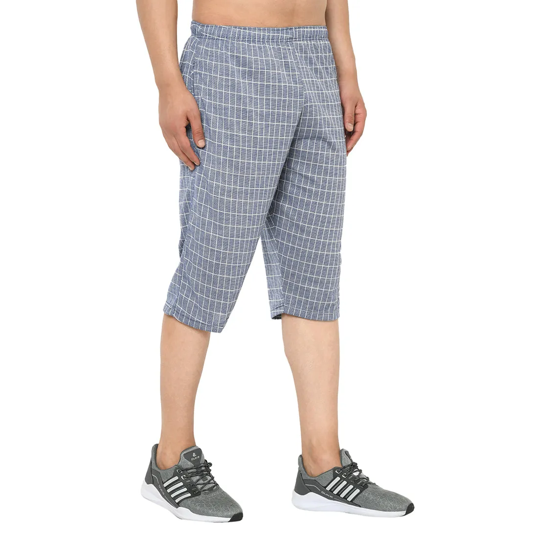Vimal Jonney Regular Fit Blue 3/4th Capri For Men's